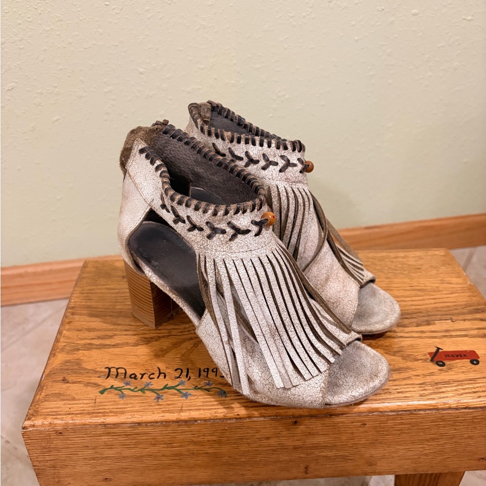 Fringe Roper Open-Toe Block Heel Sandals